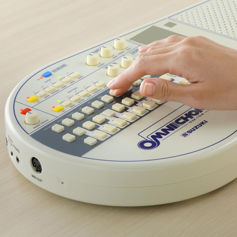 OM-108 - Suzuki Omnichord OM-108 A1