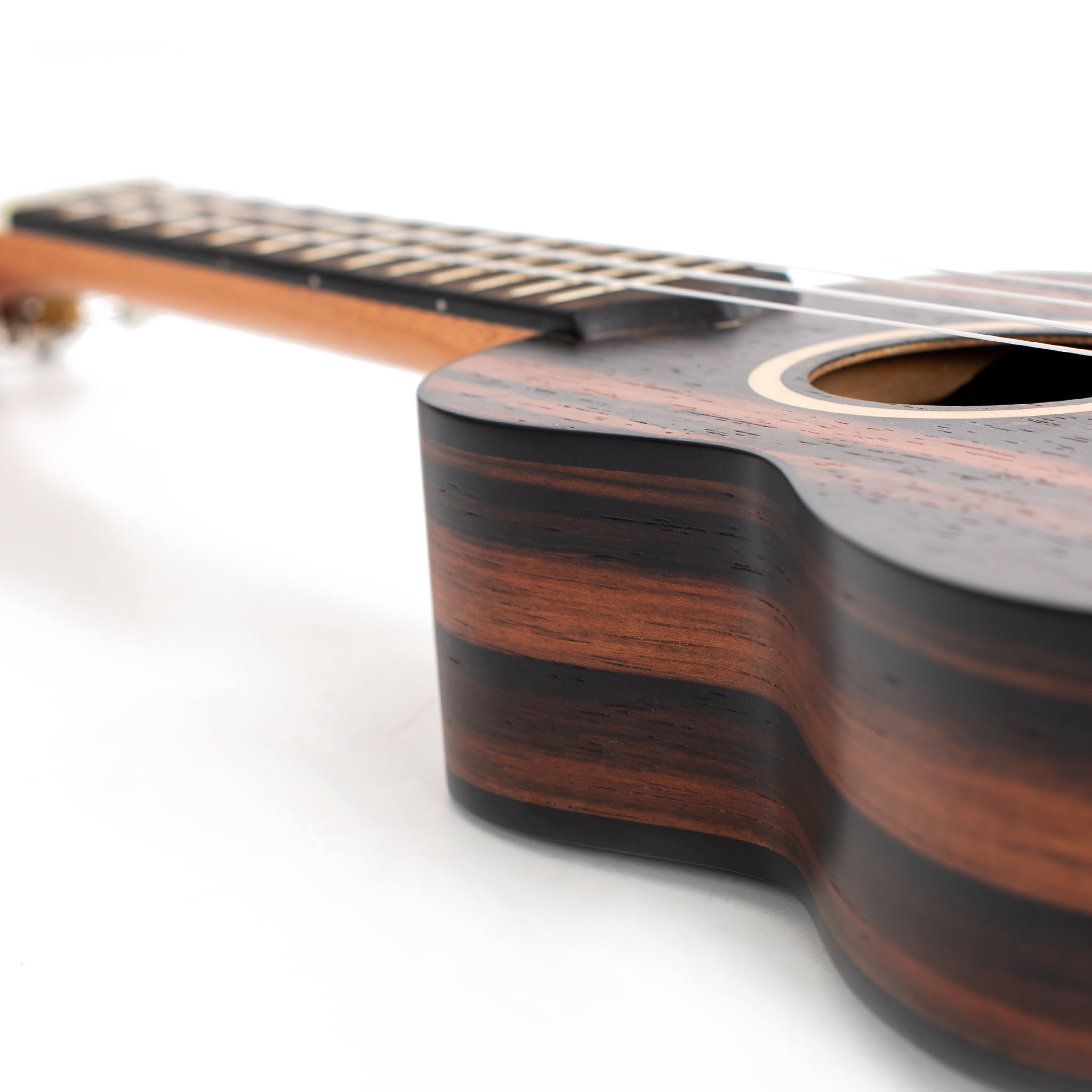 UK405S - Octopus Ebony soprano ukulele A1